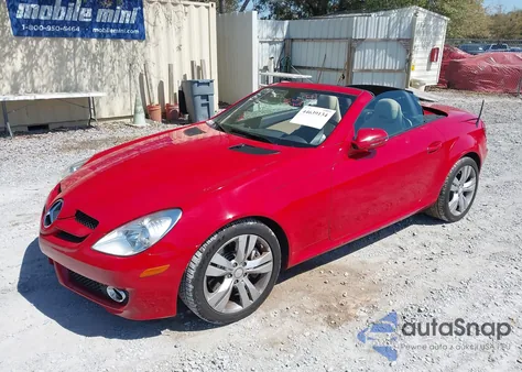 2010 Mercedes-Benz Slk 350 z USA, uszkodzony, nr VIN WDBWK5JA9AF233705